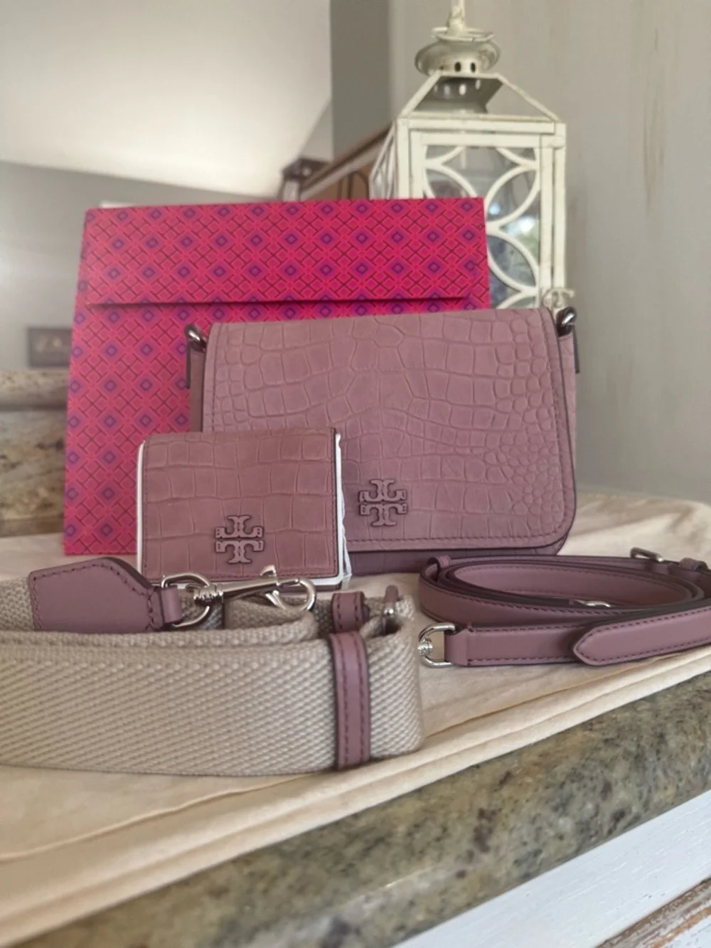 845!+ New Tory Burch THEA EMBOSSED SUEDE FLAP CROSSBODY & Matching Wallet